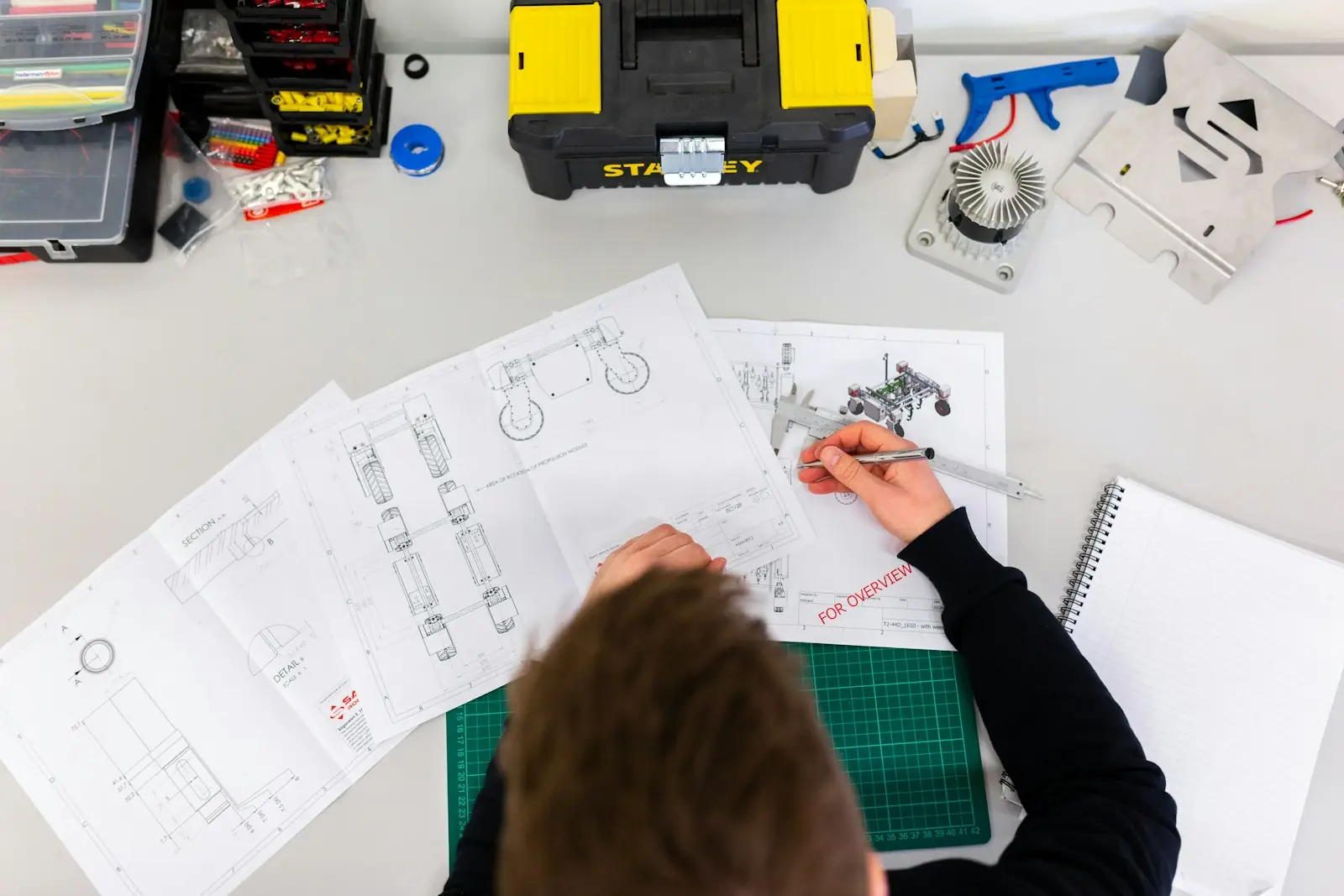 Planos técnicos de piezas mecánicas